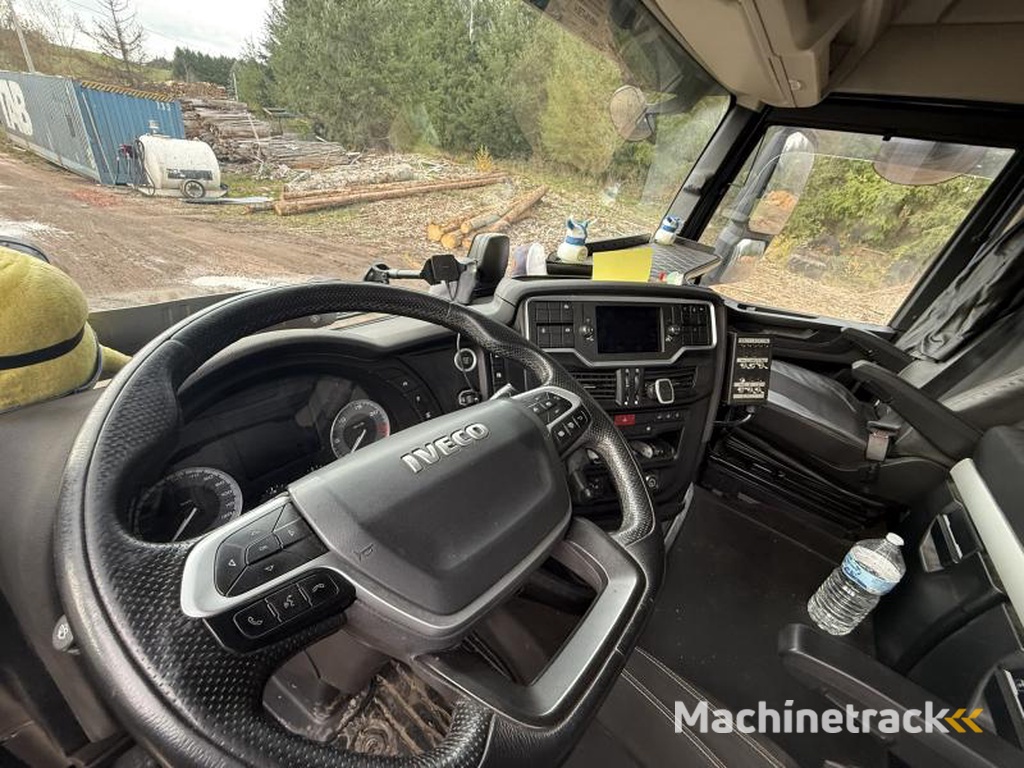 Iveco X-WAY-570-6x4