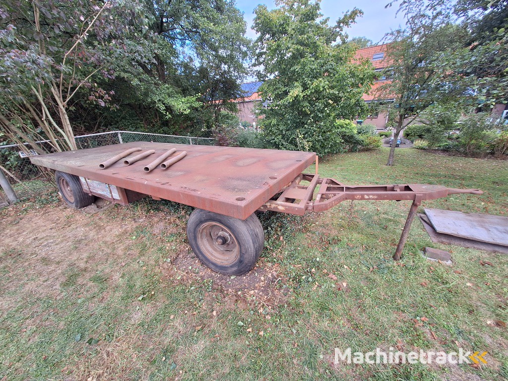 Platte landbouw wagen te koop.