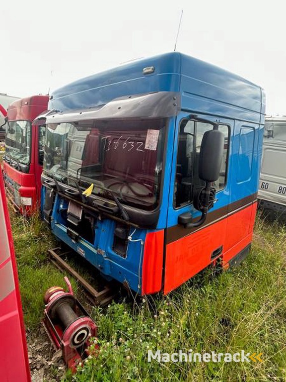 DAF DAF-XF105-410-Bleue