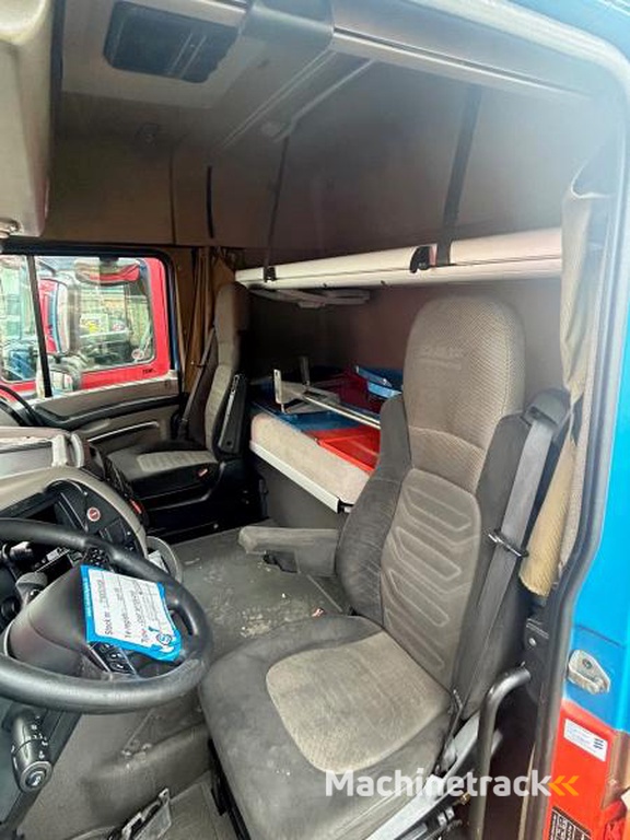 DAF DAF-XF105-410-Bleue