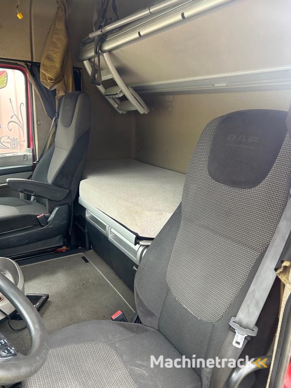 DAF XF105-510-Rouge-Grenat