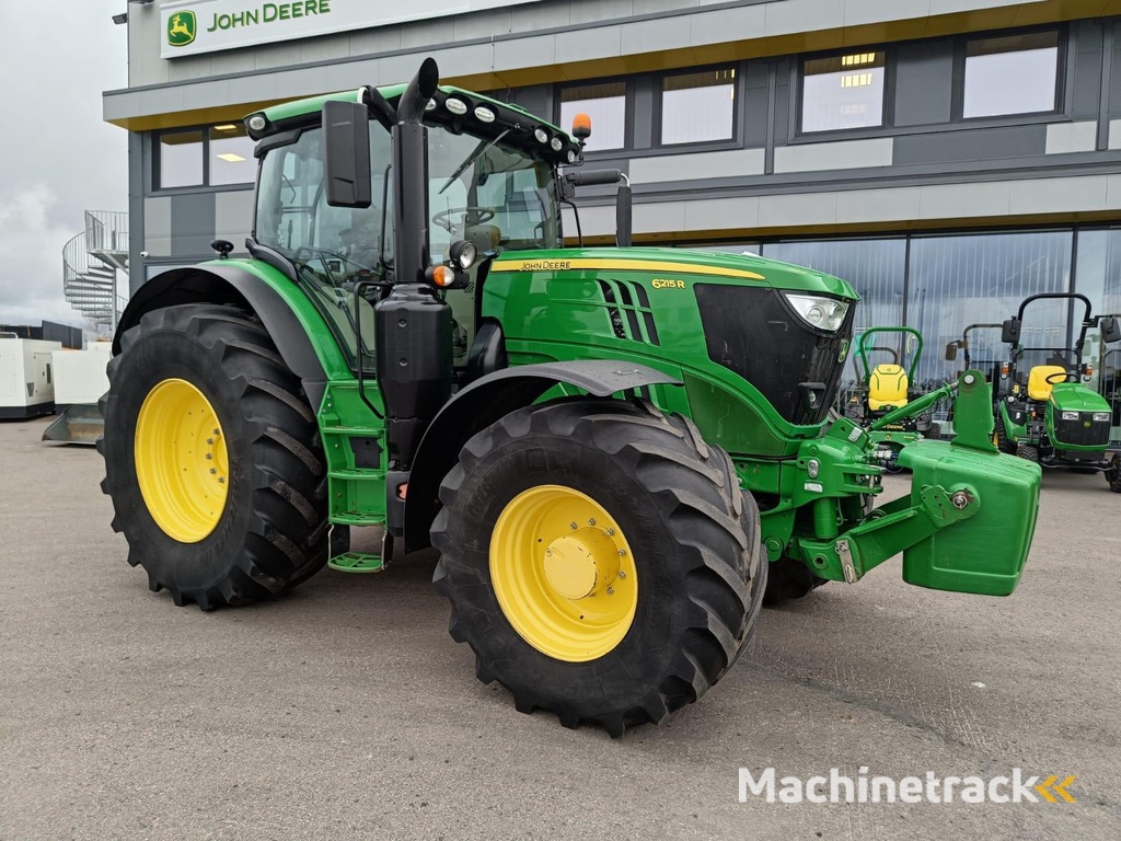 John Deere 6215R