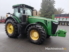 john-deere-8400r