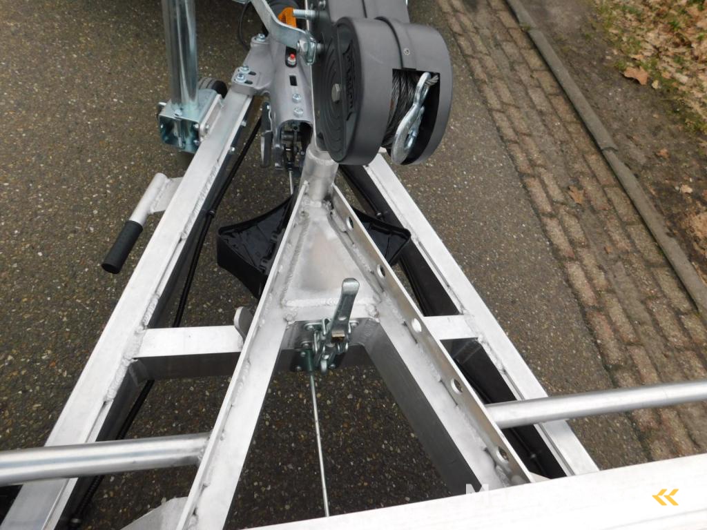 Blyss Silverstone light 520x210 3500kg