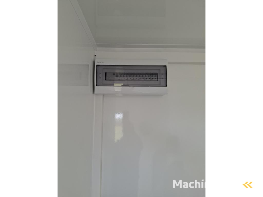 Blyss Toiletwagen 350x220x230