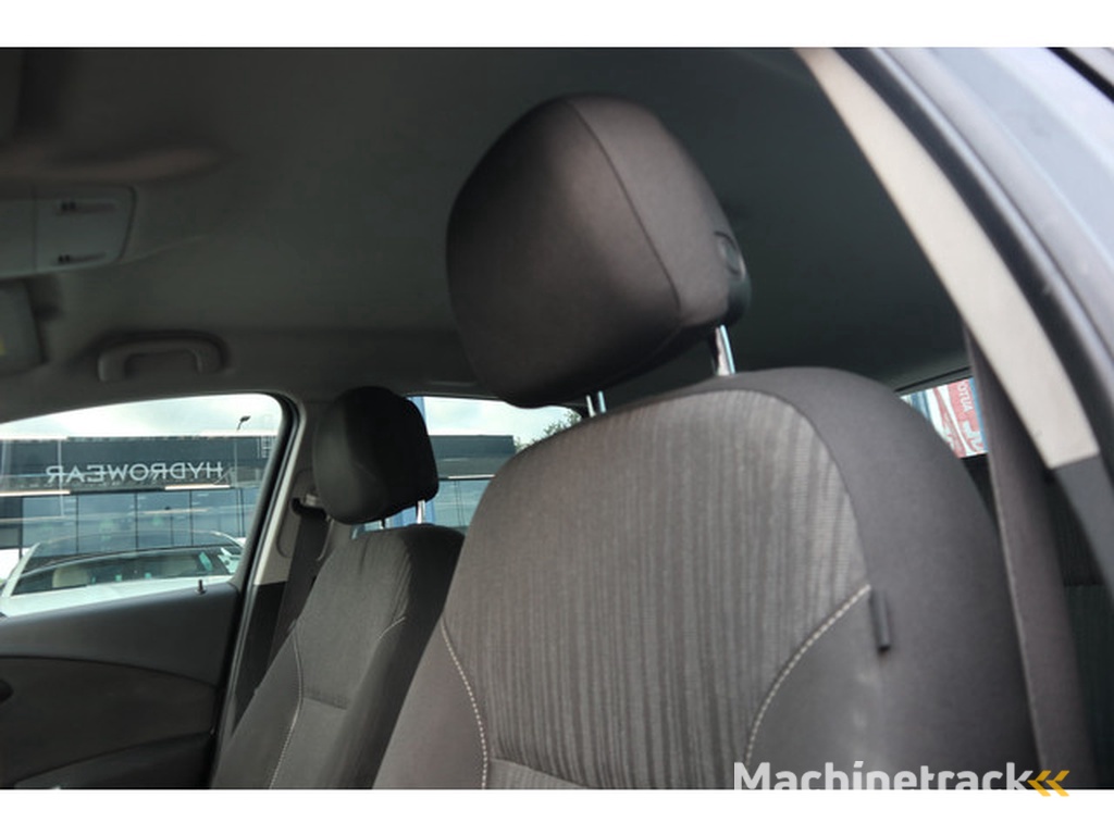 Opel Astra Sports Tourer 1.4 Edition