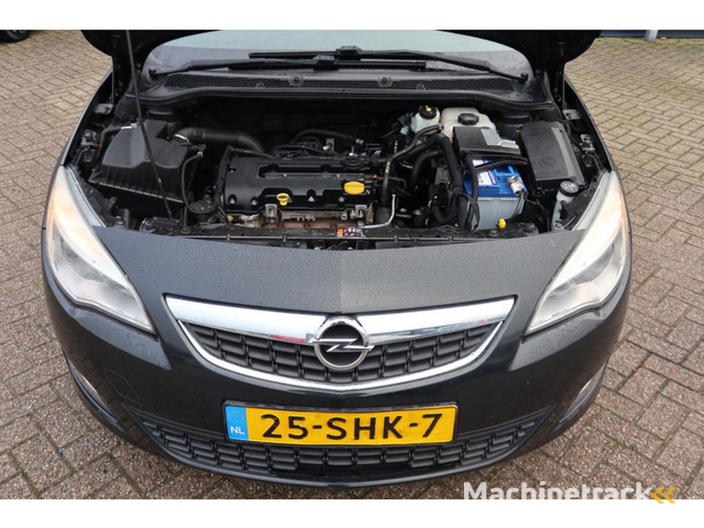 Opel Astra Sports Tourer 1.4 Edition