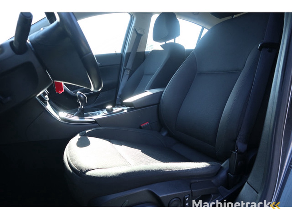 Opel Insignia 1.8 Business