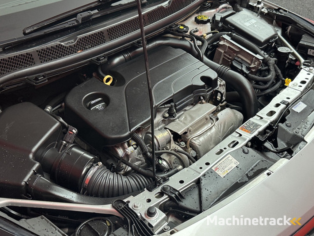 Opel Astra Sports Tourer 1.4 Turbo Business Executive