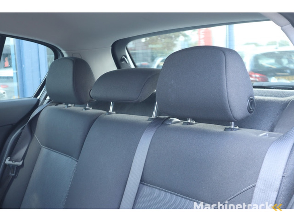 Opel Astra 1.4 Essentia