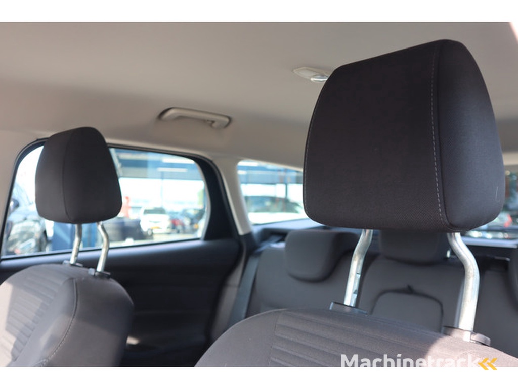 Ford Focus Wagon 1.0 First Edition