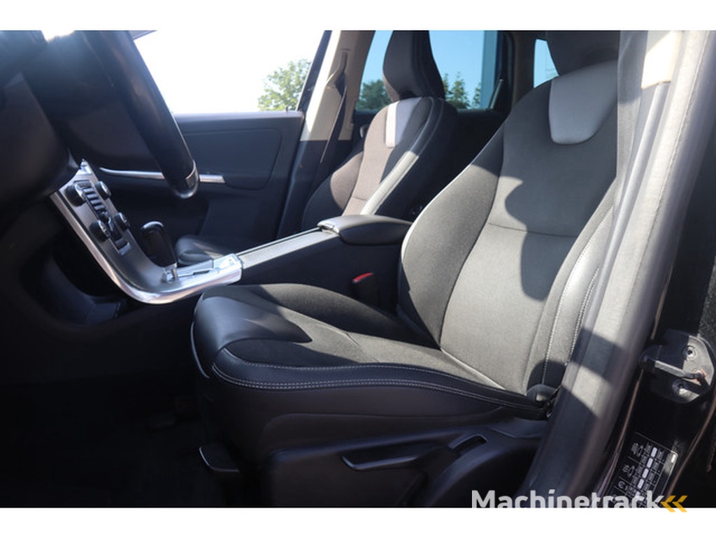 Volvo XC60 2.0 T5 Summum