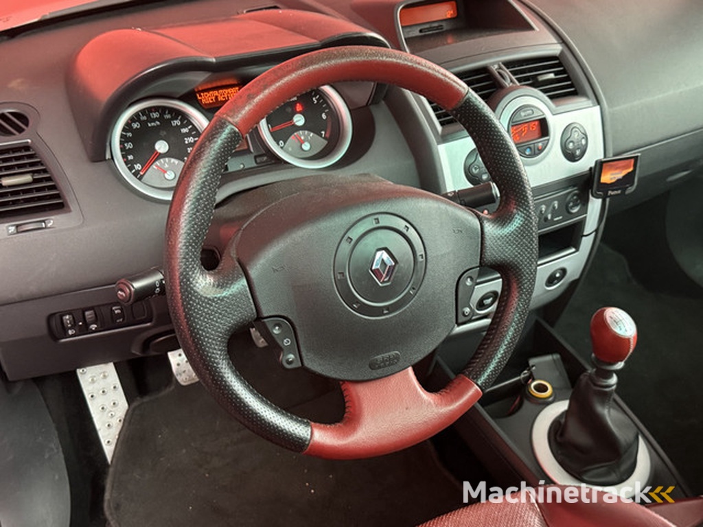 Renault Mégane Coupé-Cabriolet 2.0-16V Privilège Luxe