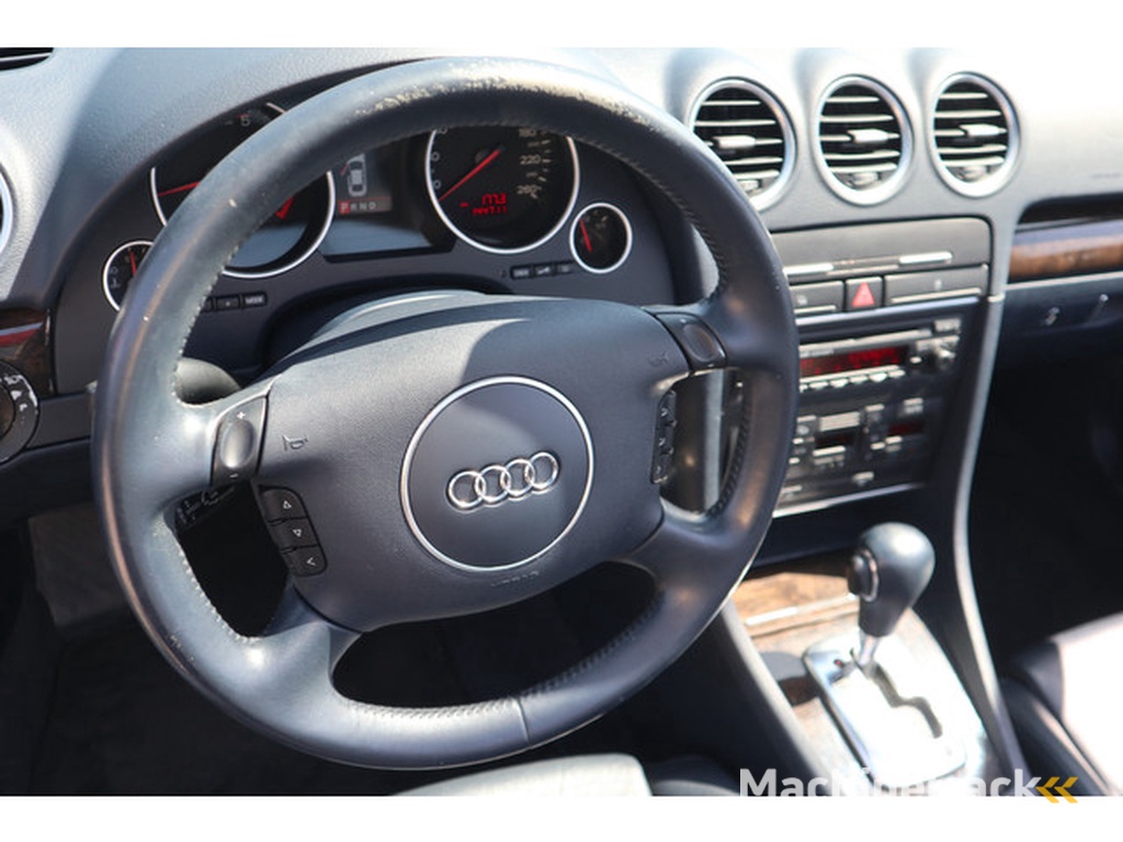 Audi A4 Cabriolet 2.4 V6 Exclusive
