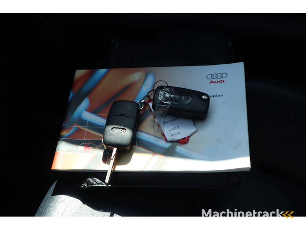 Audi A4 Cabriolet 2.4 V6 Exclusive