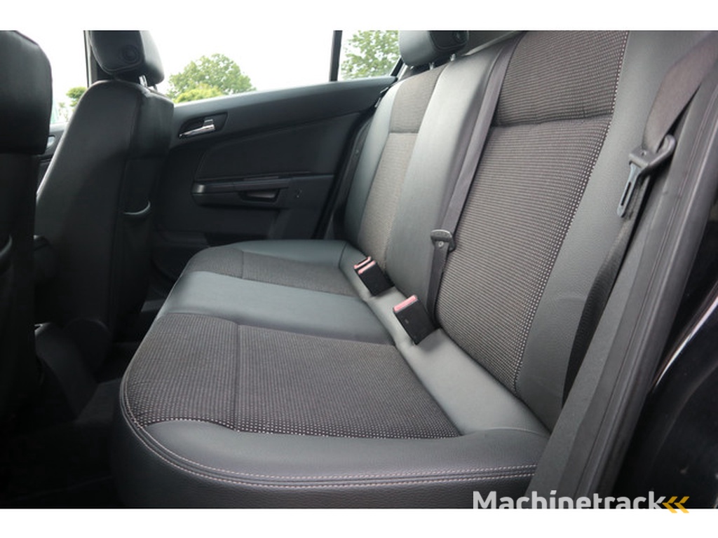 Opel Astra 1.6 Cosmo