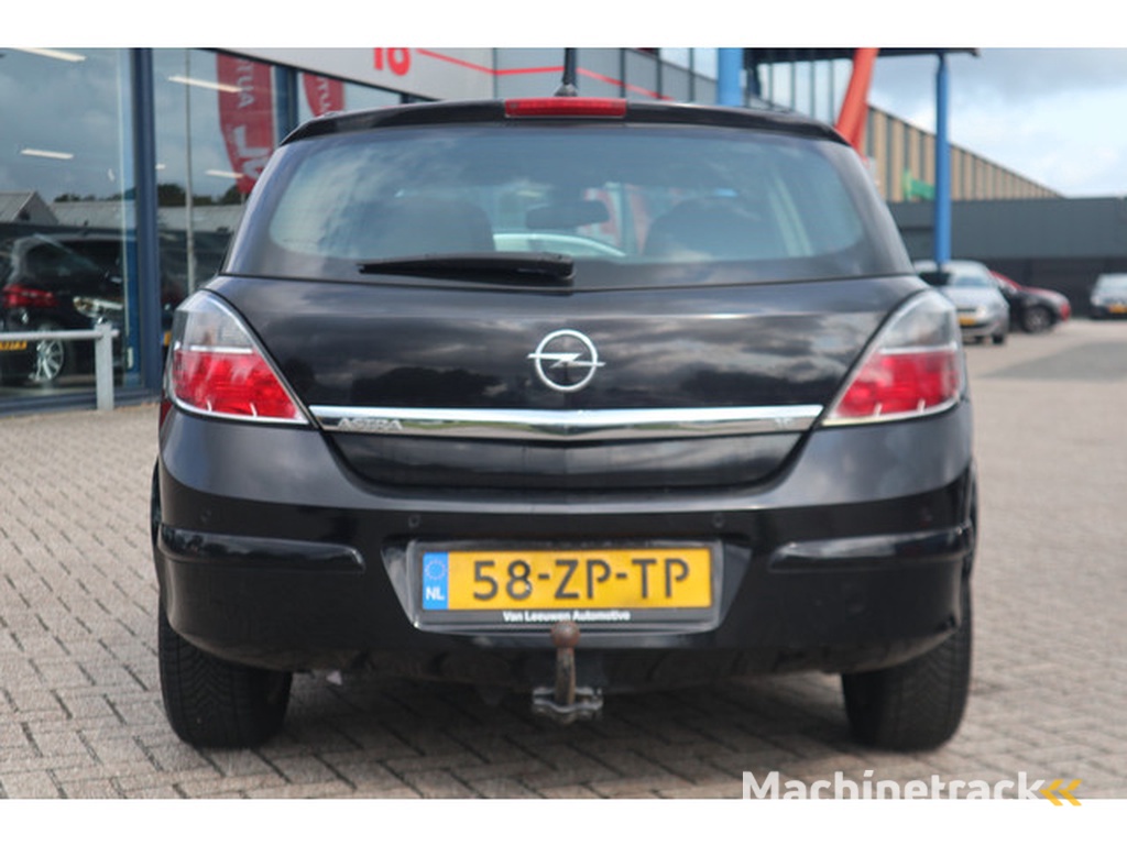 Opel Astra 1.6 Cosmo