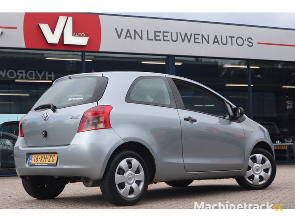 Toyota Yaris 1.0 VVTi Terra