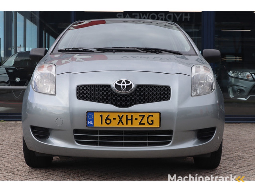 Toyota Yaris 1.0 VVTi Terra