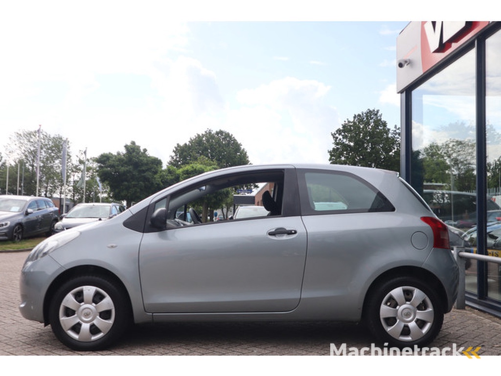 Toyota Yaris 1.0 VVTi Terra