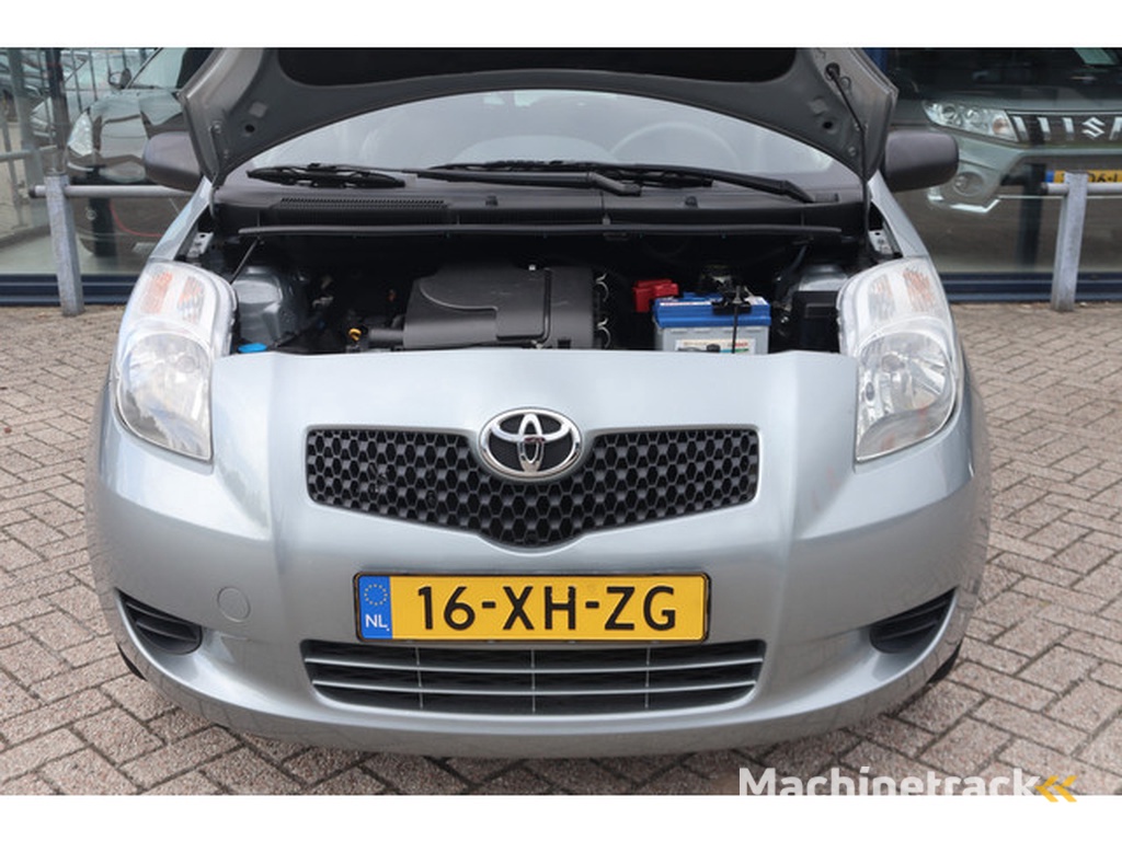 Toyota Yaris 1.0 VVTi Terra
