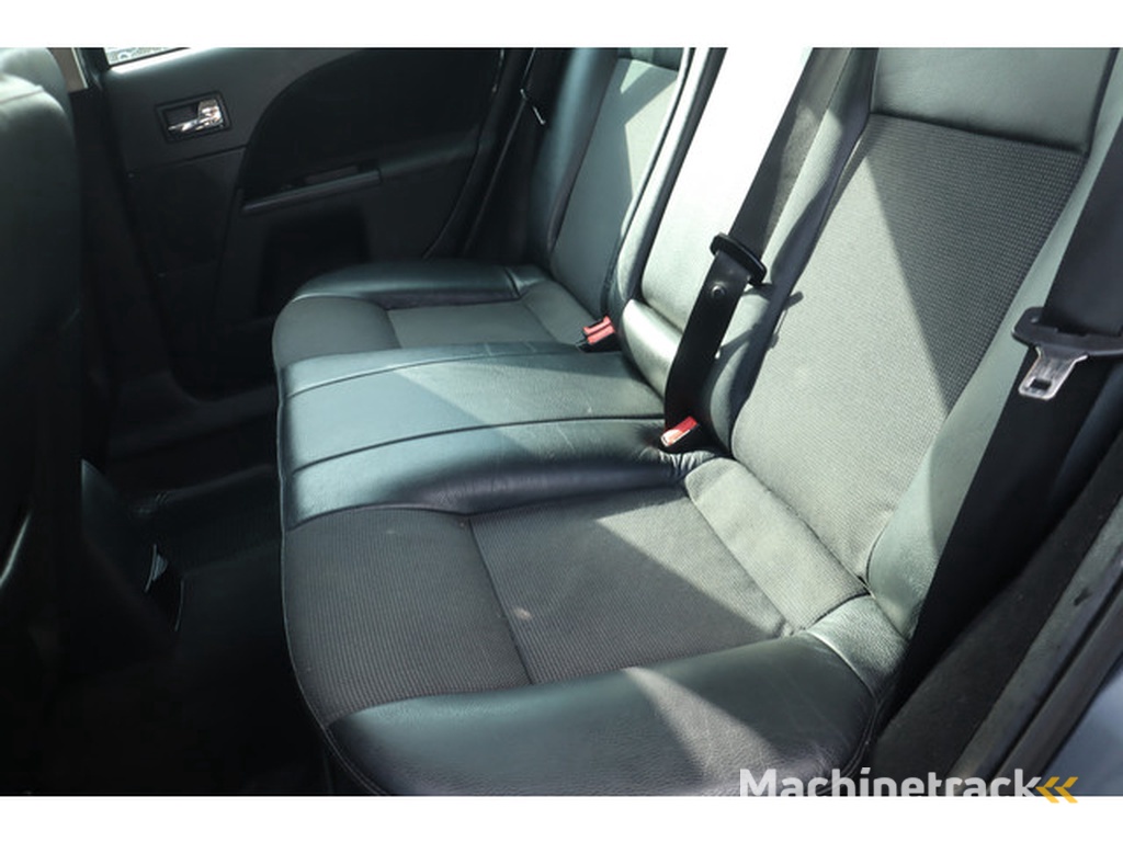 Ford Mondeo Wagon 1.8-16V Platinum