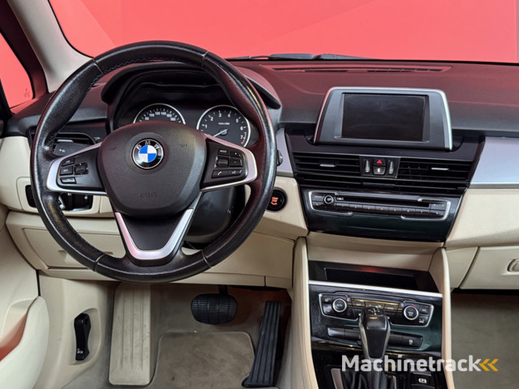 BMW 2-serie Active Tourer 2 Serie Active Tourer 218i Essential