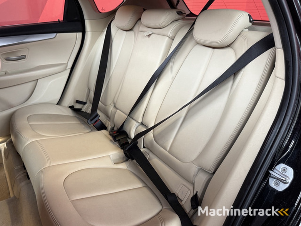 BMW 2-serie Active Tourer 2 Serie Active Tourer 218i Essential