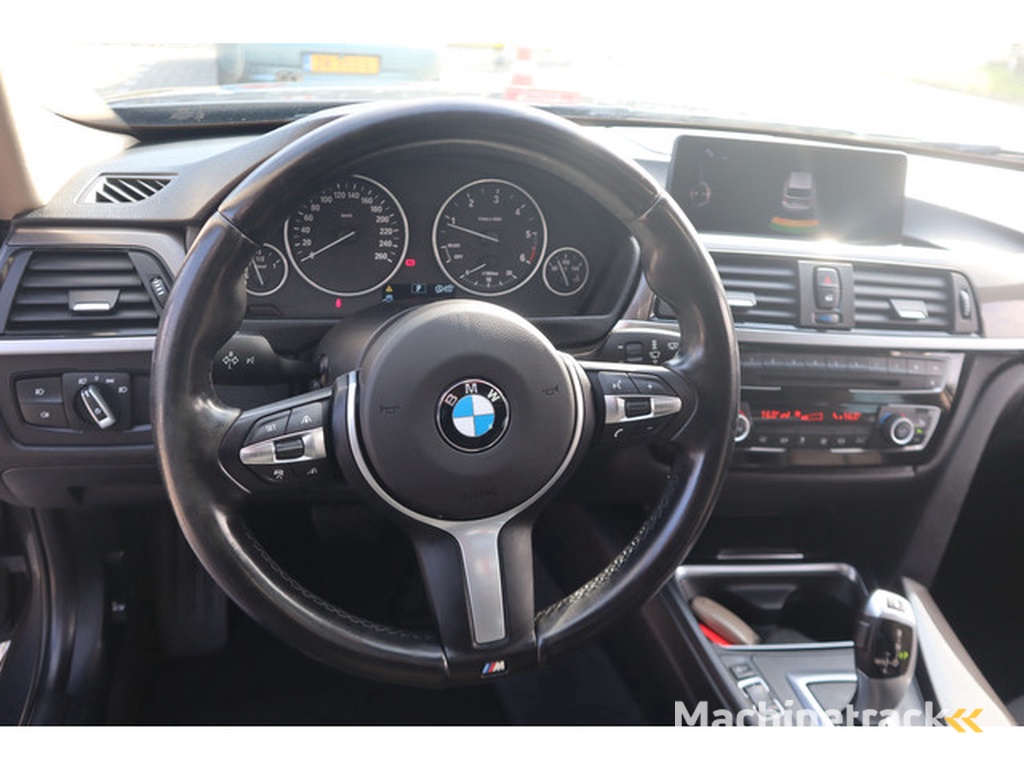 BMW 3-serie Touring 3 Serie Touring 318d High Executive