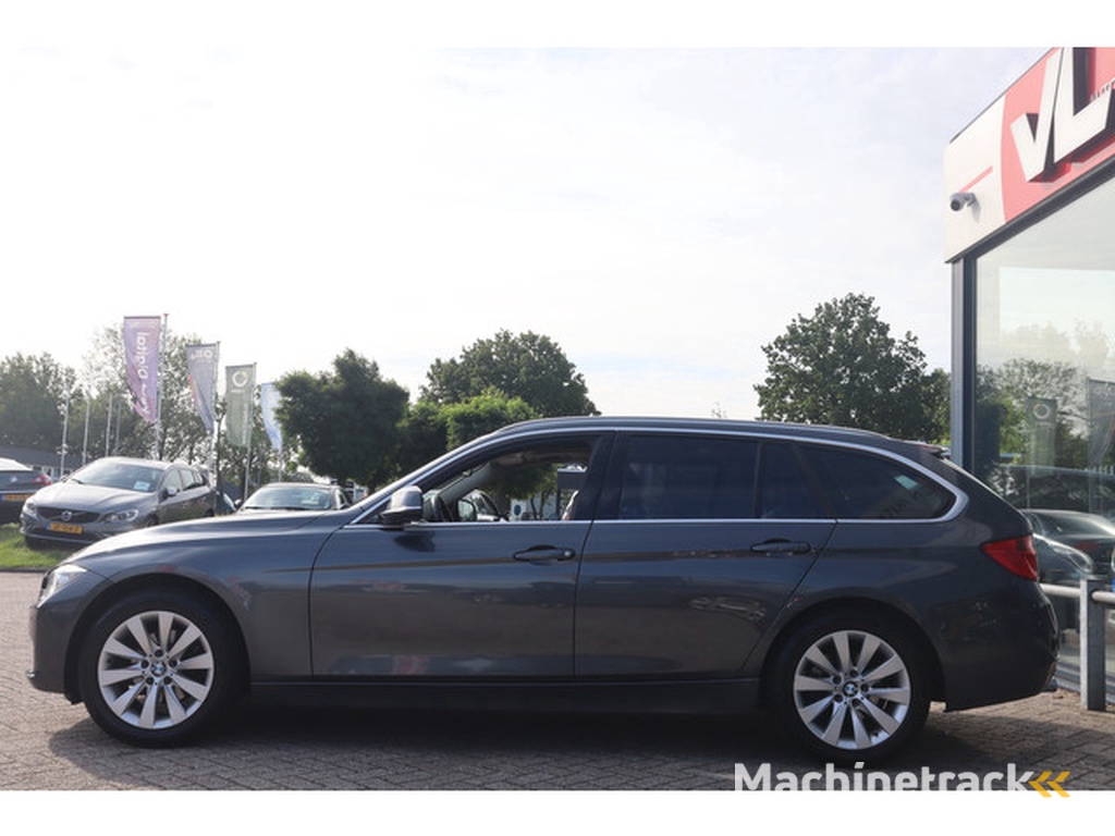 BMW 3-serie Touring 3 Serie Touring 318d High Executive