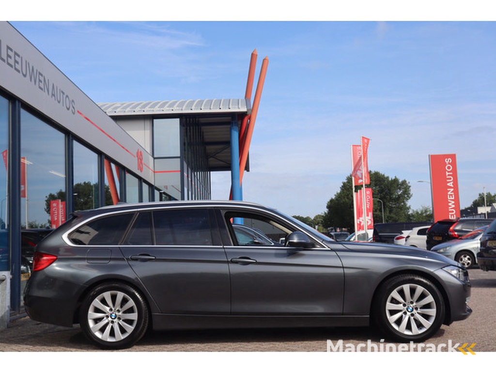 BMW 3-serie Touring 3 Serie Touring 318d High Executive