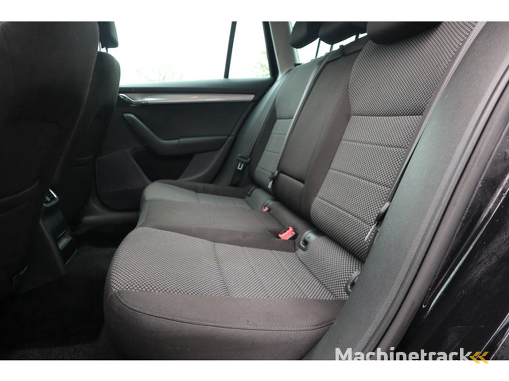 Skoda Octavia Combi Škoda  1.2 TSI Greentech Ambition