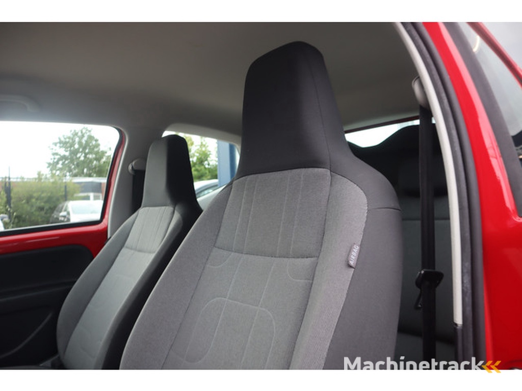 Volkswagen up! 1.0 move up!