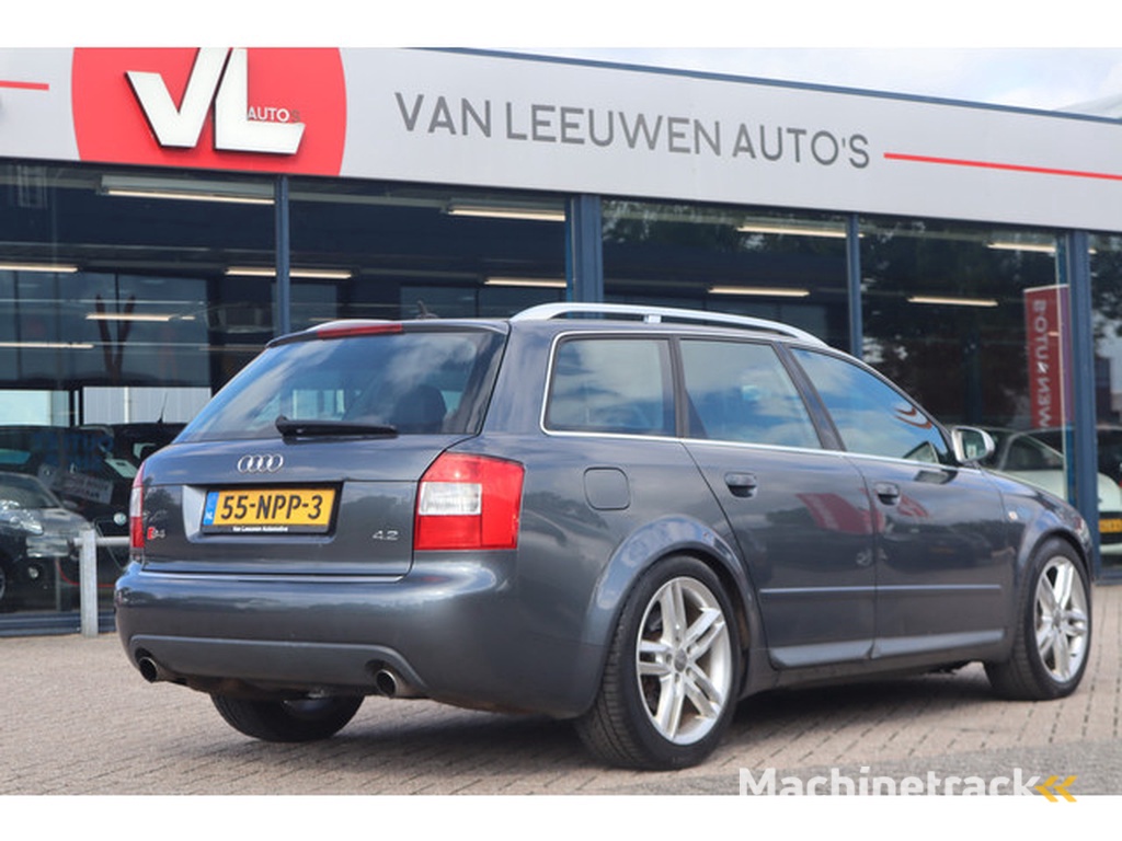 Audi A4 Avant 4.2 V8 quattro S4 Pro Line