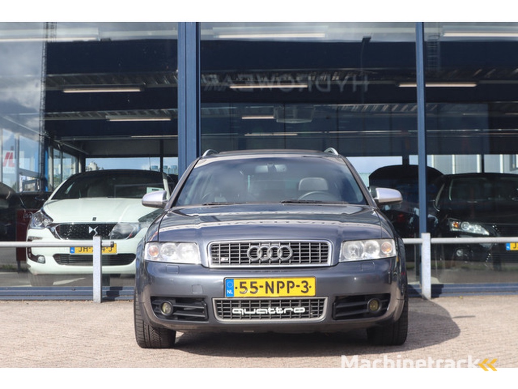 Audi A4 Avant 4.2 V8 quattro S4 Pro Line