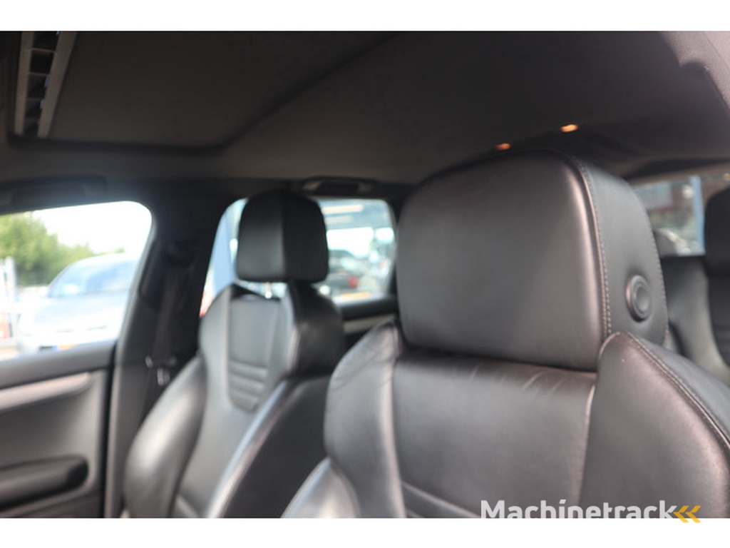 Audi A4 Avant 4.2 V8 quattro S4 Pro Line