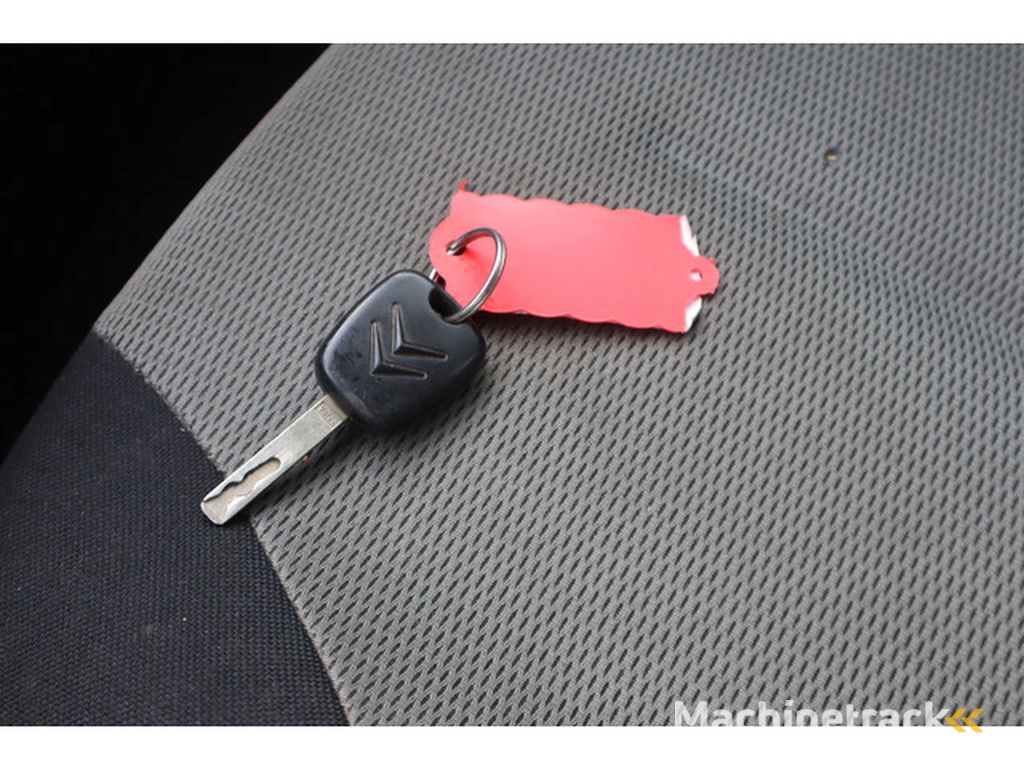 Citroën C4 1.4-16V Ligne Prestige