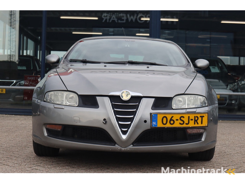 Alfa Romeo GT 2.0 JTS Distinctive Selespeed