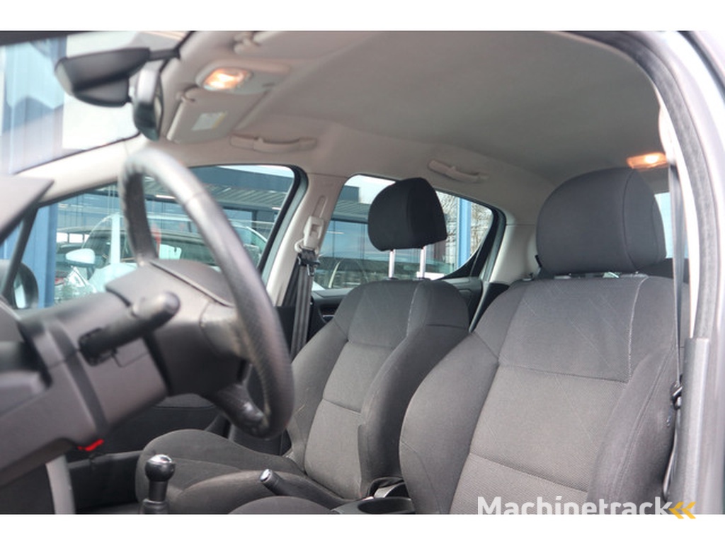 Peugeot 207 1.4-16V XS Pack