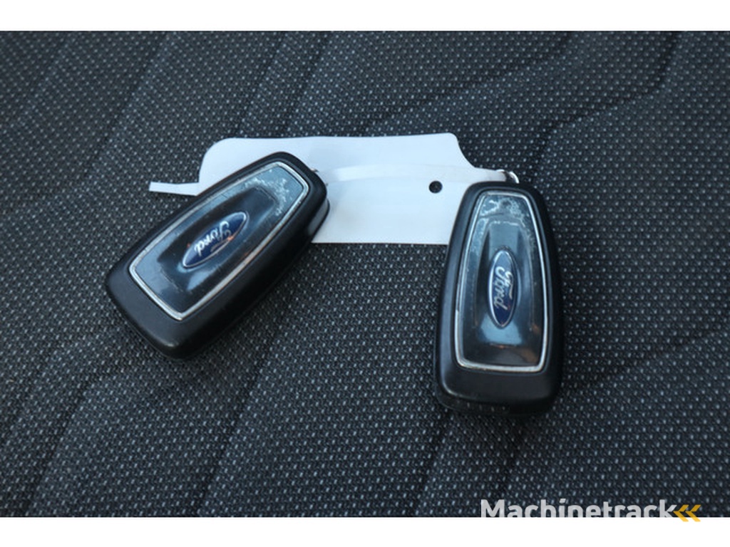 Ford Tourneo Connect Compact 1.0 Titanium