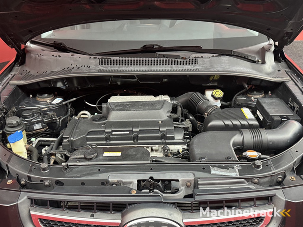 Kia Sportage 2.0 CVVT X-tra