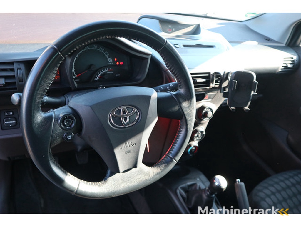 Toyota iQ 1.0 VVTi Comfort