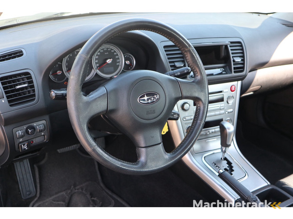 Subaru Legacy 2.0R