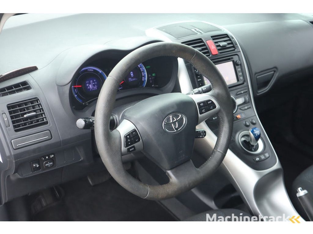 Toyota Auris 1.8 Full Hybrid Dynamic Business
