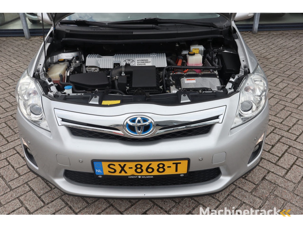 Toyota Auris 1.8 Full Hybrid Dynamic Business