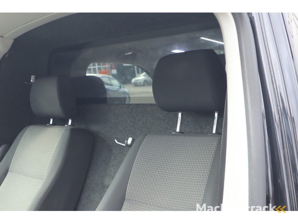 Volkswagen Transporter 2.0 TDI L2H3 28 Bulli