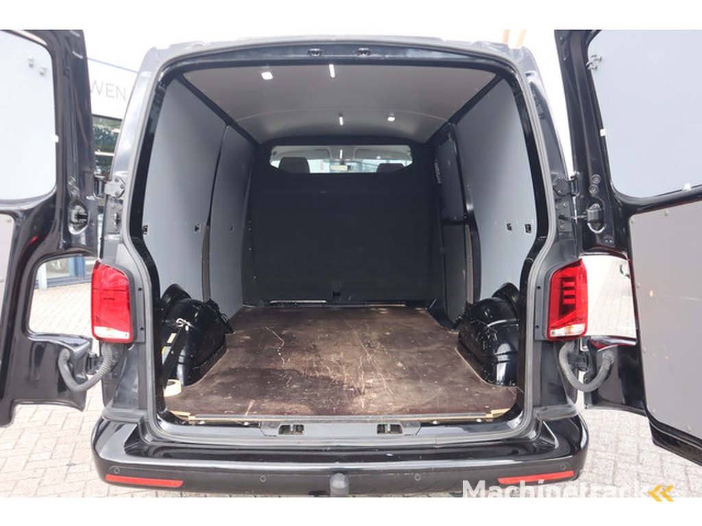 Volkswagen Transporter 2.0 TDI L2H3 28 Bulli