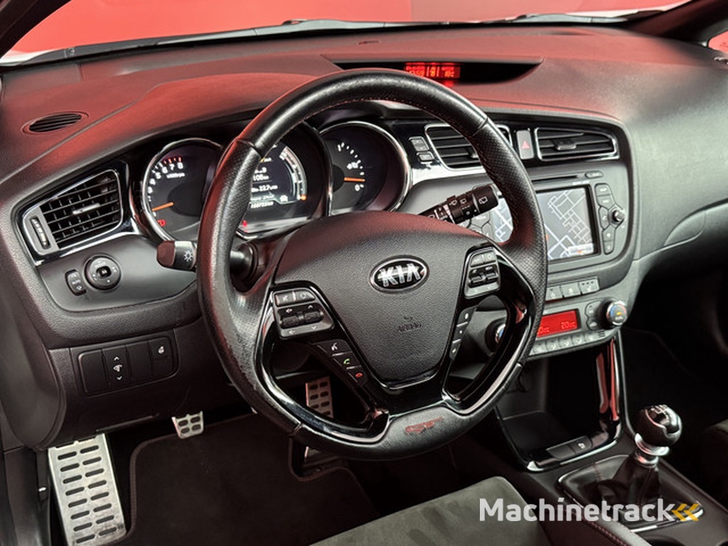 Kia pro_cee'd 1.6 GT First Edition