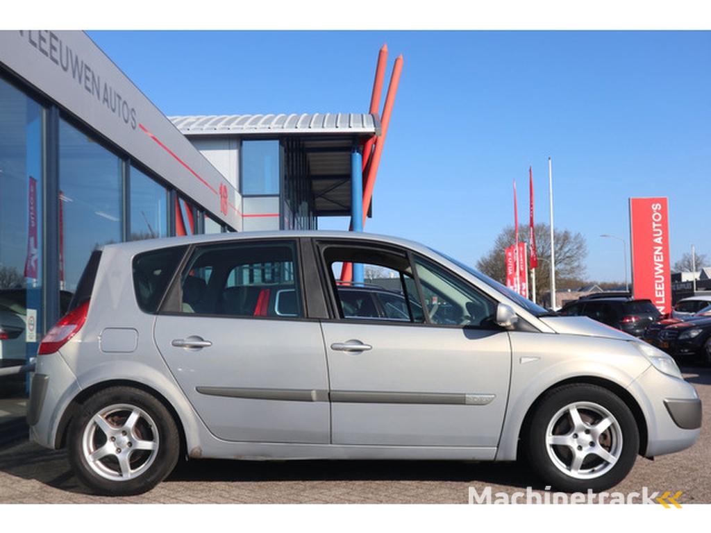 Renault Scénic 2.0-16V Privilège Luxe