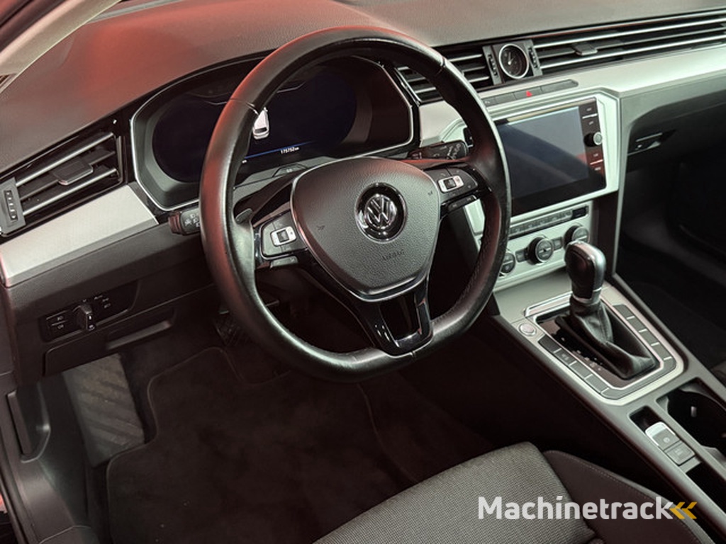 Volkswagen Passat Variant 1.4 TSI ACT Highline Business R